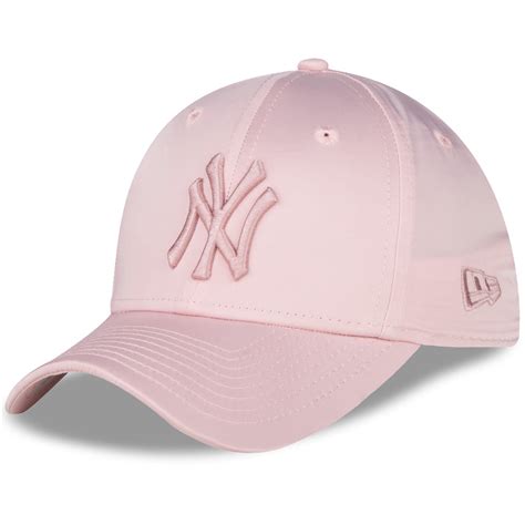 Womens Pink Caps (9) 